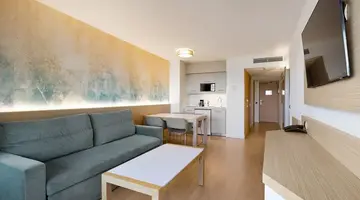 Fontanellas Playa Aparthotel