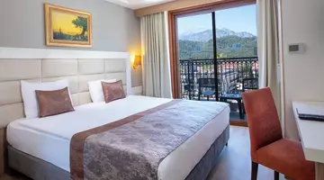 Fore Resort & Spa