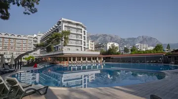 Fore Resort & Spa