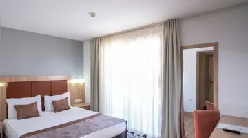 Fore Resort & Spa
