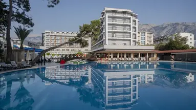 Fore Resort & Spa