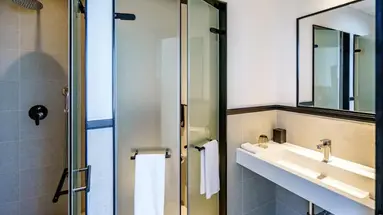 FORM HOTEL DUBAI