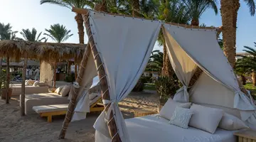 Fort Arabesque Resort, Spa and Villas