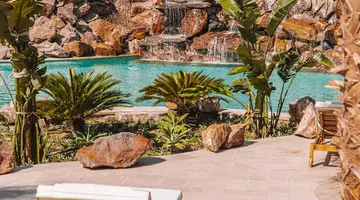 Fort Arabesque - The West Bay