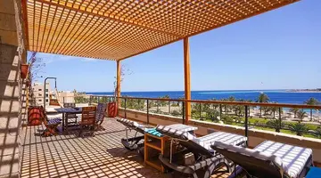 Fort Arabesque The West Bay