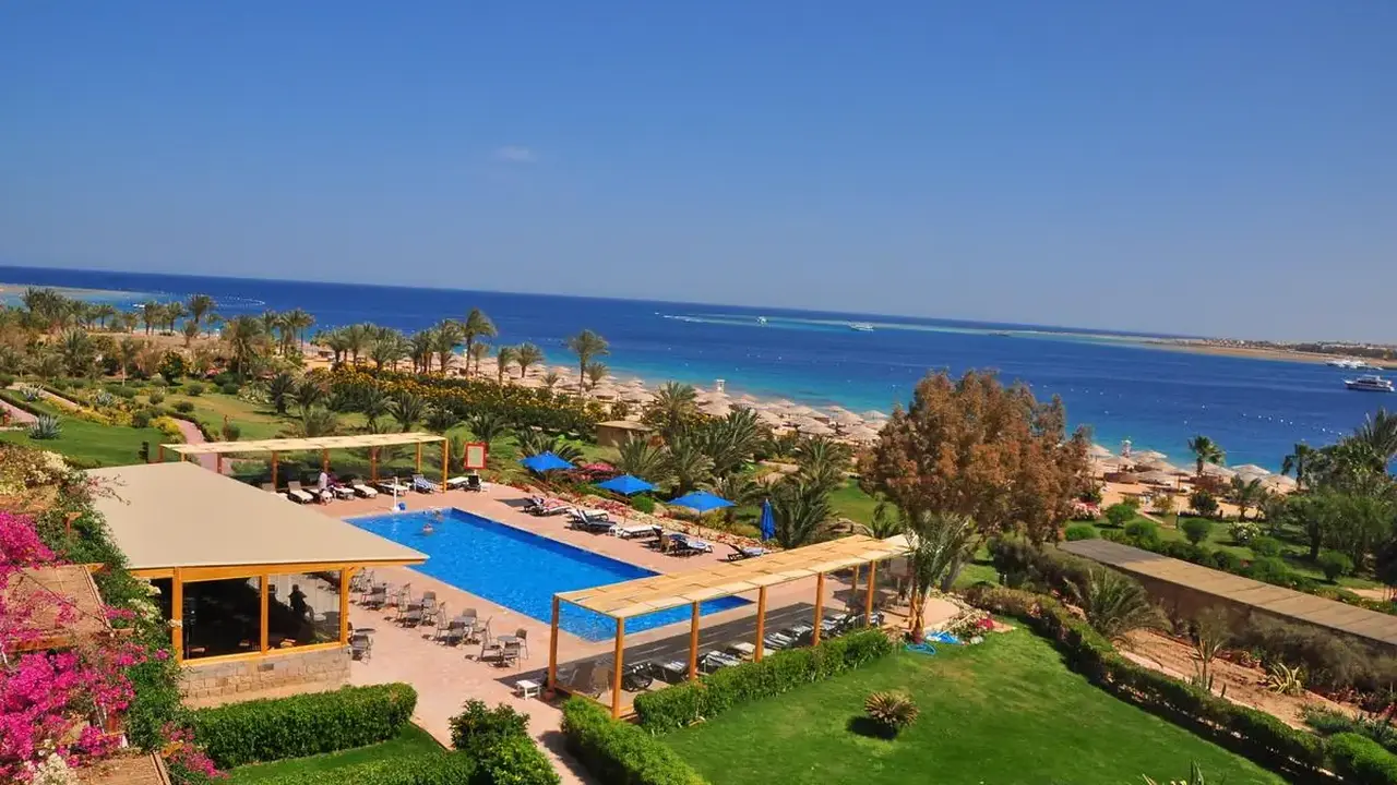 Fort Arabesque - The West Bay