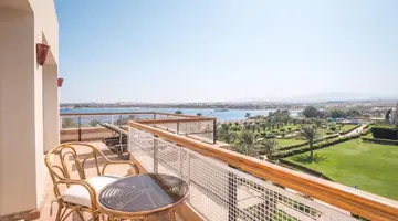 Forte Arabesque Beach Resort