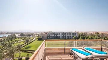 Forte Arabesque Beach Resort
