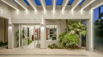 Forum Suites