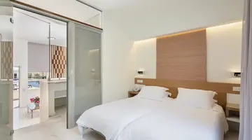 Forum Suites