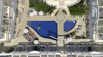 Forum Suites