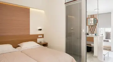 Forum Suites