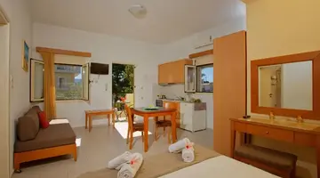Fotis Studios And Apartments