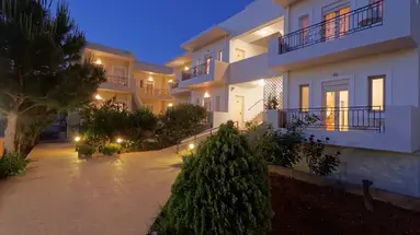Fotis Studios And Apartments