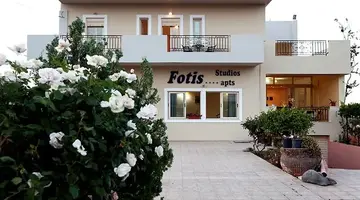 Fotis Studios And Apartments