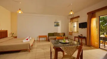 Fotis Studios And Apartments