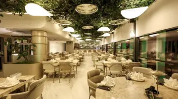 FOUR HILLS HOTEL