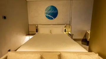 FOUR HILLS HOTEL
