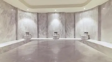 FOUR HILLS HOTEL