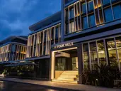 FOUR HILLS HOTEL
