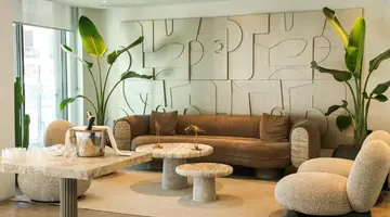 FOUR HILLS HOTEL