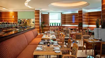 FOUR POINTS BY SHERATON BUR DUBAI