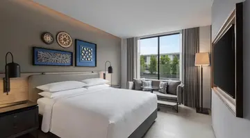 Four Points by Sheraton Phuket Patong Beach Resort