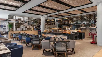Four Points by Sheraton Phuket Patong Beach Resort