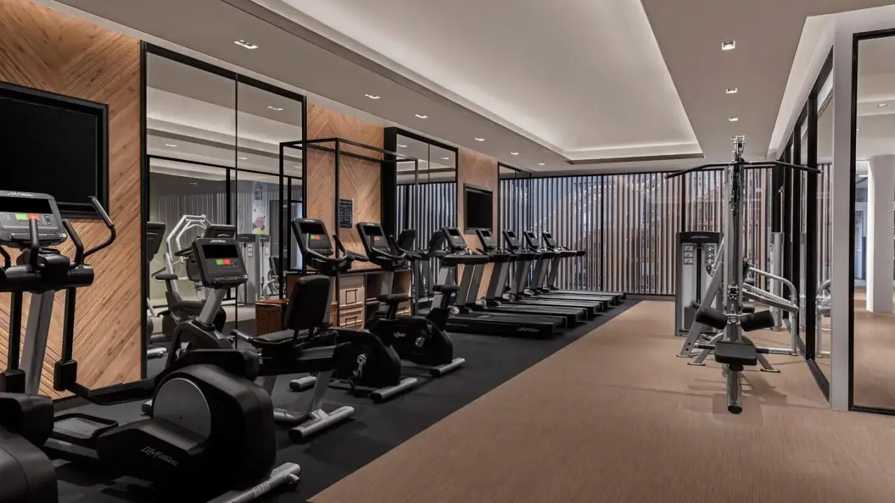 Four Points by Sheraton Phuket Patong Beach Resort