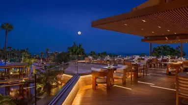 Four Seasons Hotel
