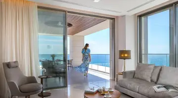 Four Seasons Hotel