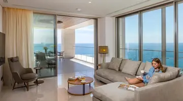 Four Seasons Hotel