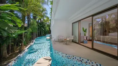 Four Seasons Hotel