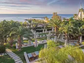 Four Seasons Hotel