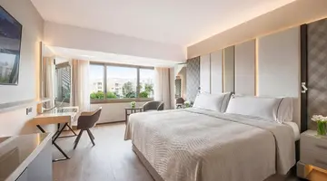 Four Seasons Hotel