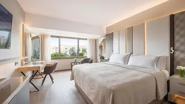 Four Seasons Hotel