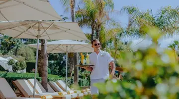 Four Seasons Hotel