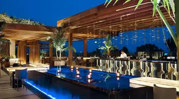 Four Seasons Hotel