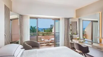 Four Seasons Hotel