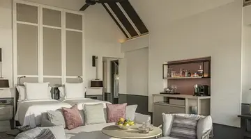 FOUR SEASONS RESORT MALDIVES AT LANDAA GIRAAVARU