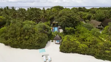 FOUR SEASONS RESORT MALDIVES AT LANDAA GIRAAVARU
