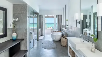 FOUR SEASONS RESORT MALDIVES AT LANDAA GIRAAVARU