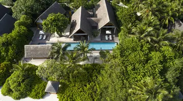 FOUR SEASONS RESORT MALDIVES AT LANDAA GIRAAVARU