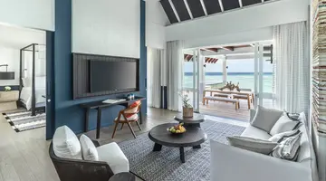 FOUR SEASONS RESORT MALDIVES AT LANDAA GIRAAVARU