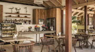 Four Seasons Resort Seychelles at Desroc