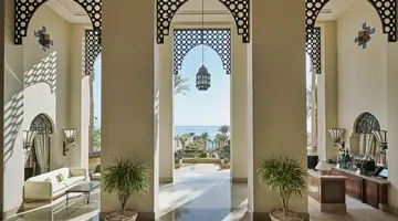 FOUR SEASONS RESORT