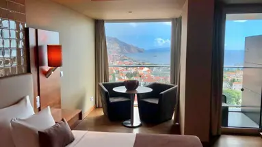 Four Views Baia