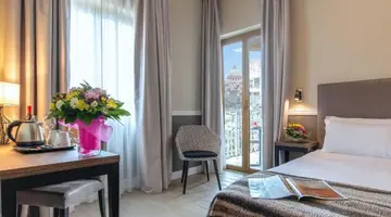 Fragrance St Peter Hotel