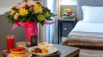 Fragrance St Peter Hotel