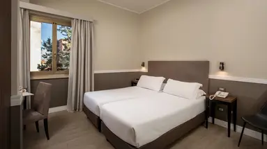 Fragrance St Peter Hotel